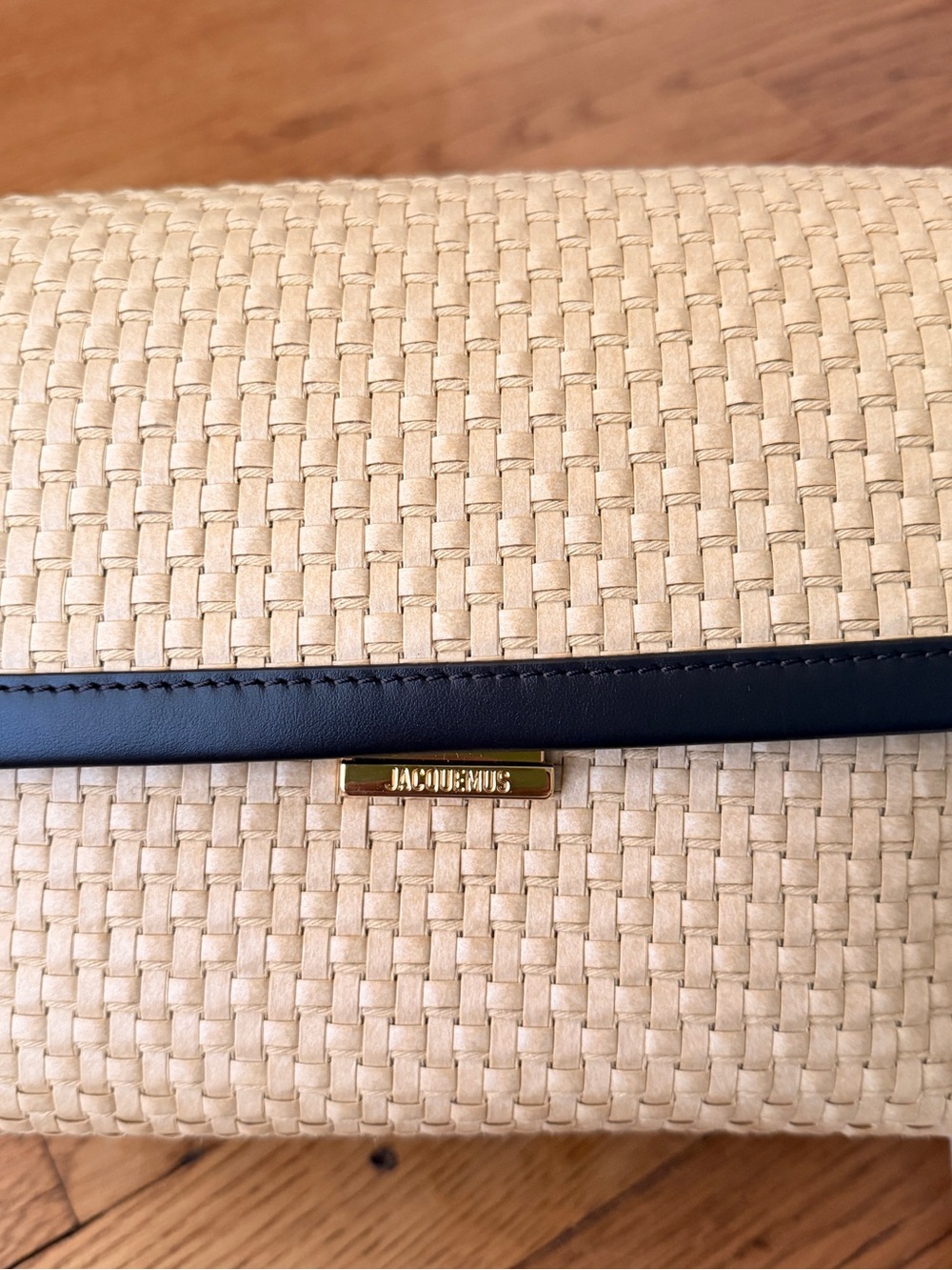 JACQUEMUS Rond carré shoulder bag in neautral - Picture 3 of 8